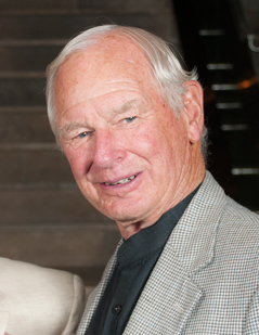 SPRI board member named honorary member of ISAKOS.